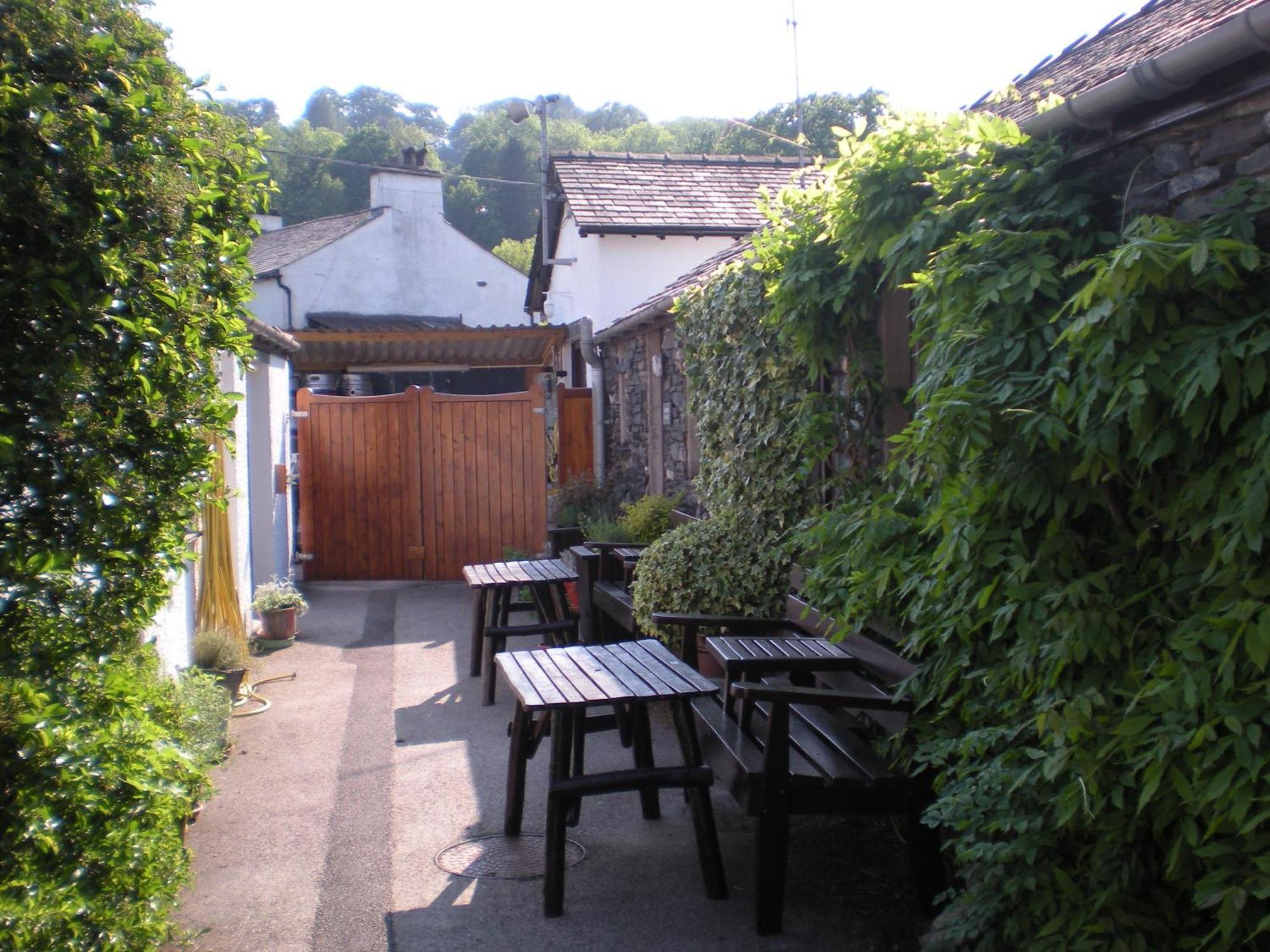 קוניסטון The Black Bull Inn And Hotel מראה חיצוני תמונה